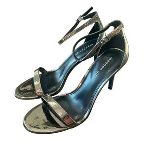 NEW Madden Girl Brazen Stiletto Dress Sandals Dark Silver Mirror Metallic 9.5 M